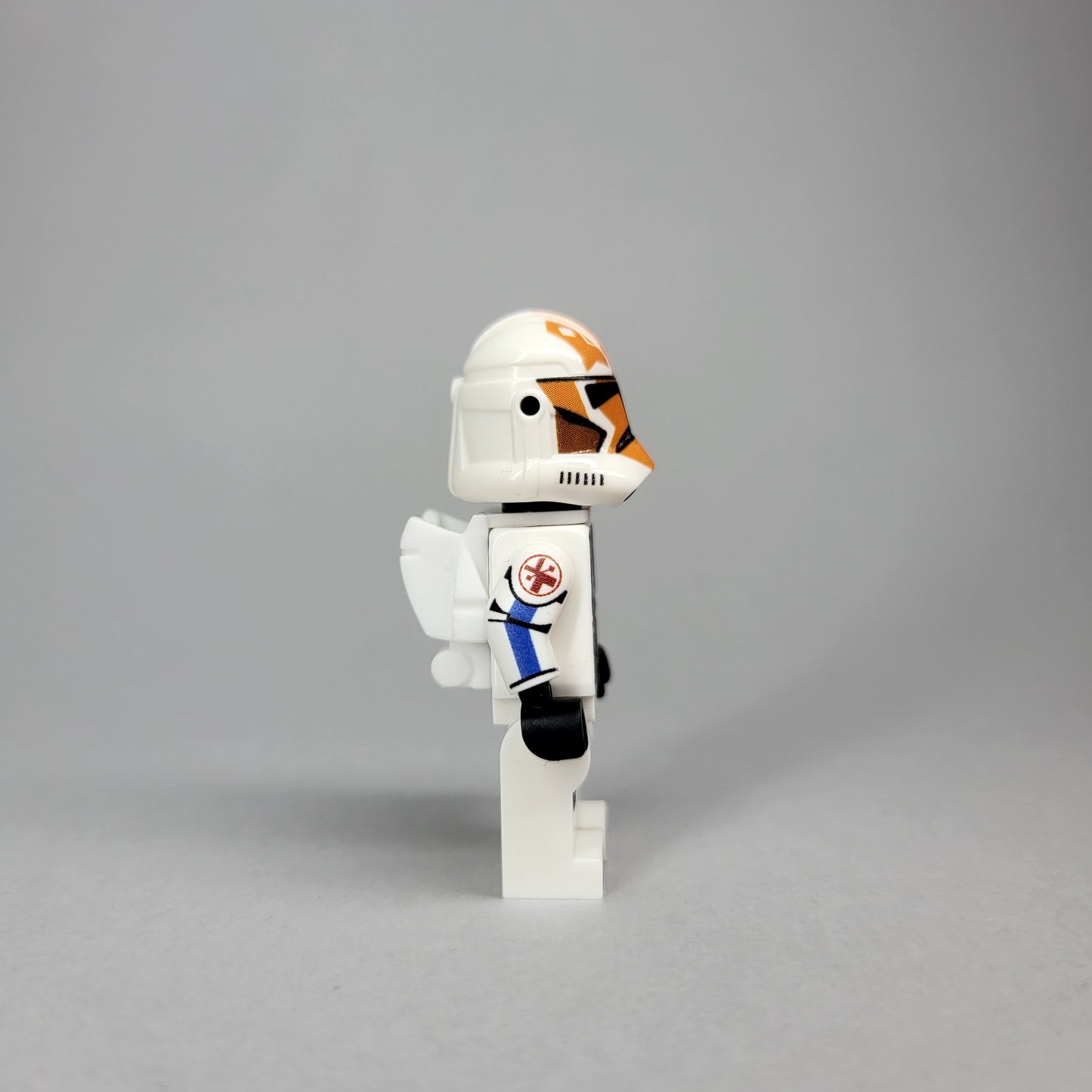 Orange-Blue medic figure
