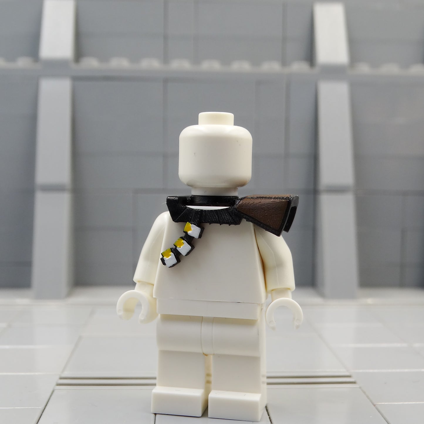 Bly Pauldron CW (painted)