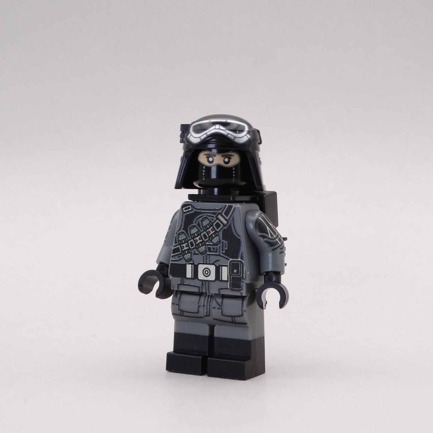 Imp. infantry grenadier figure