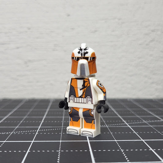 Commander Monnk minifigure