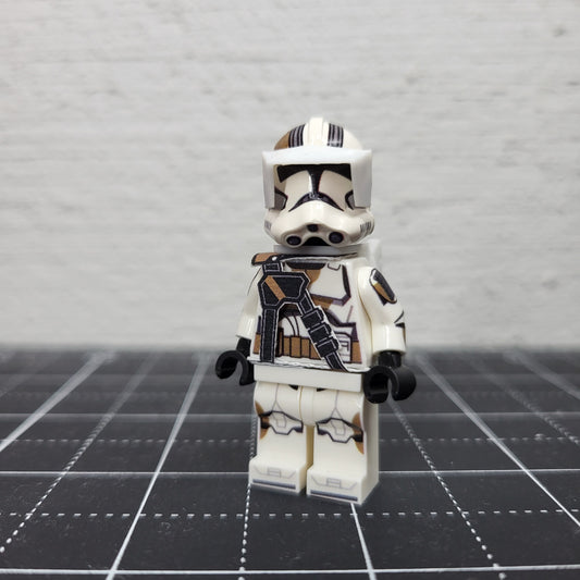 7th Heavy minifigure