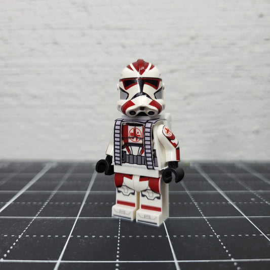 Anaxes Garrsion Medic minifigure