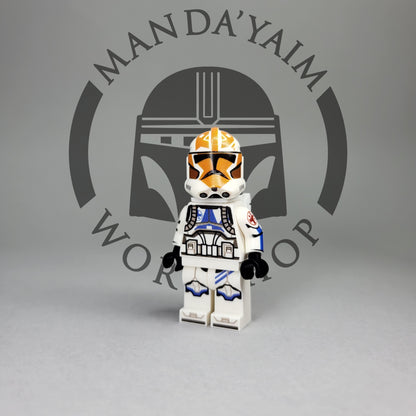 Orange-Blue medic figure