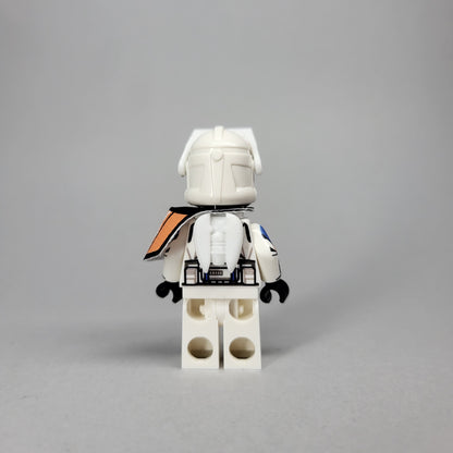 Orange-Blue specialist figure