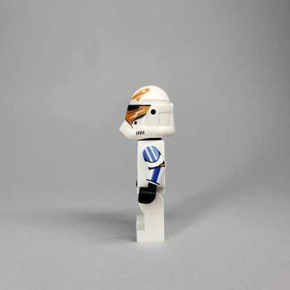 Orange-Blue Recon figure