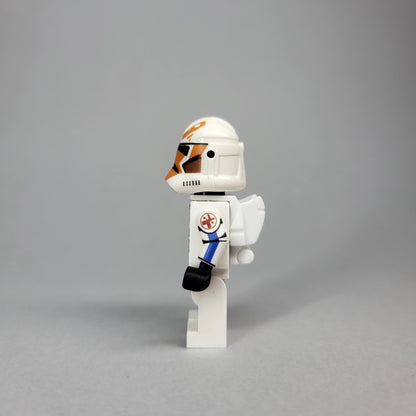 Orange-Blue medic figure