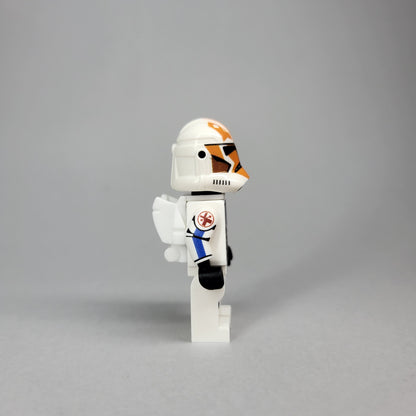 Orange-Blue medic figure