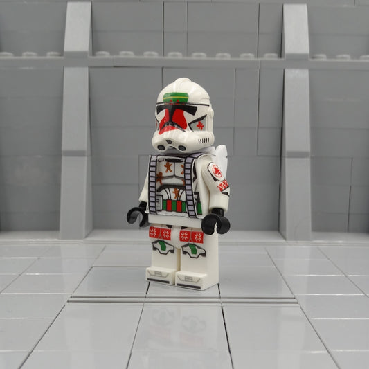 Santa's Helpers Medic minifigure