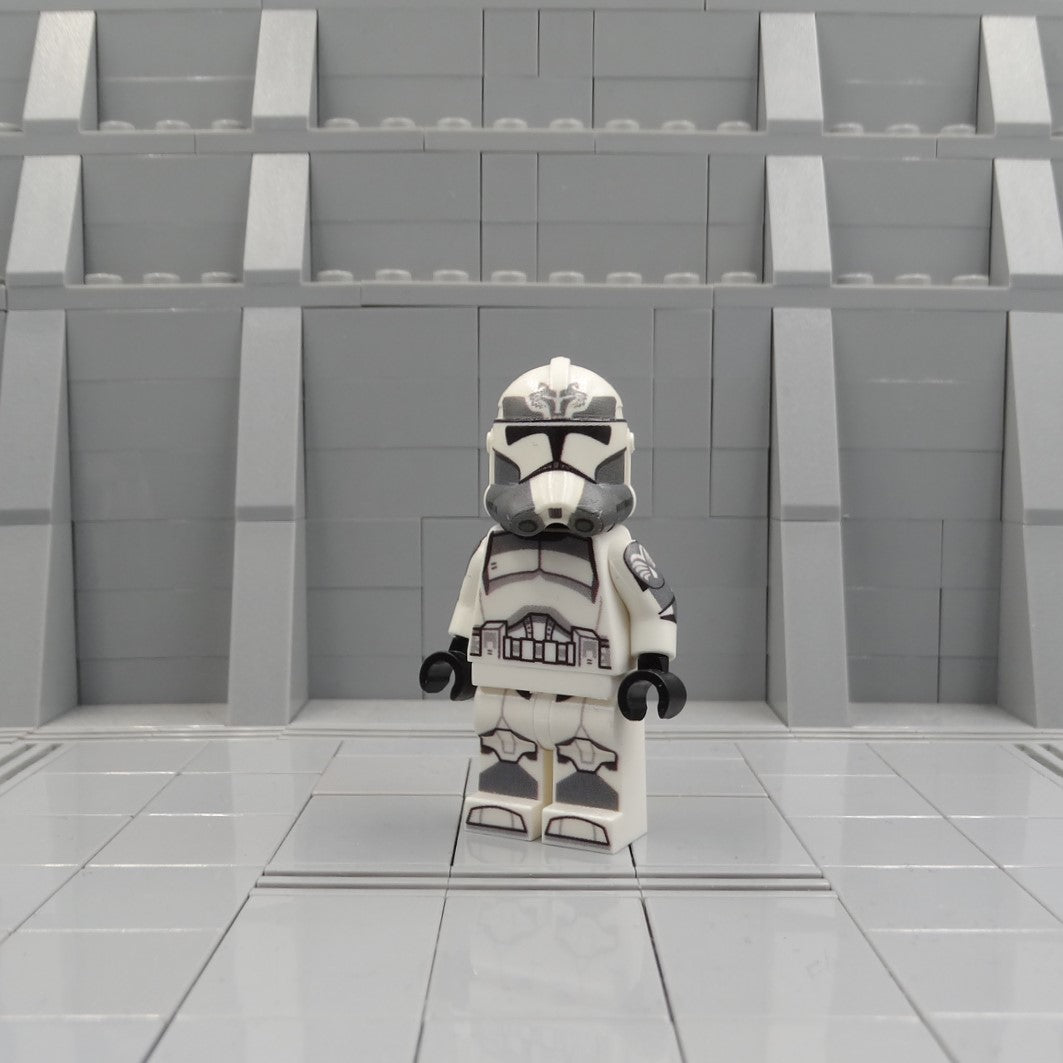 Sinker Minifigure 104th