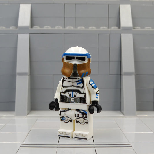 5th AT-RT Driver minifigure