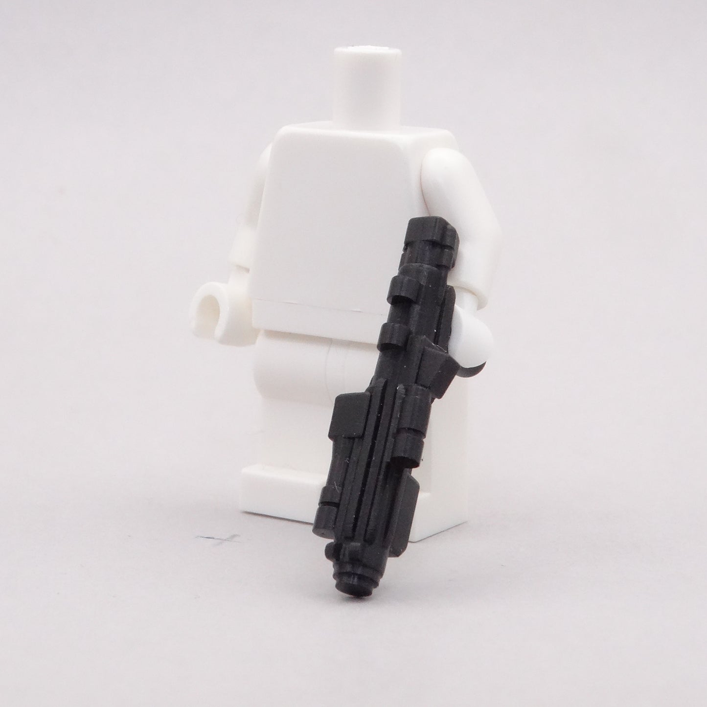 E-10 blaster rifle