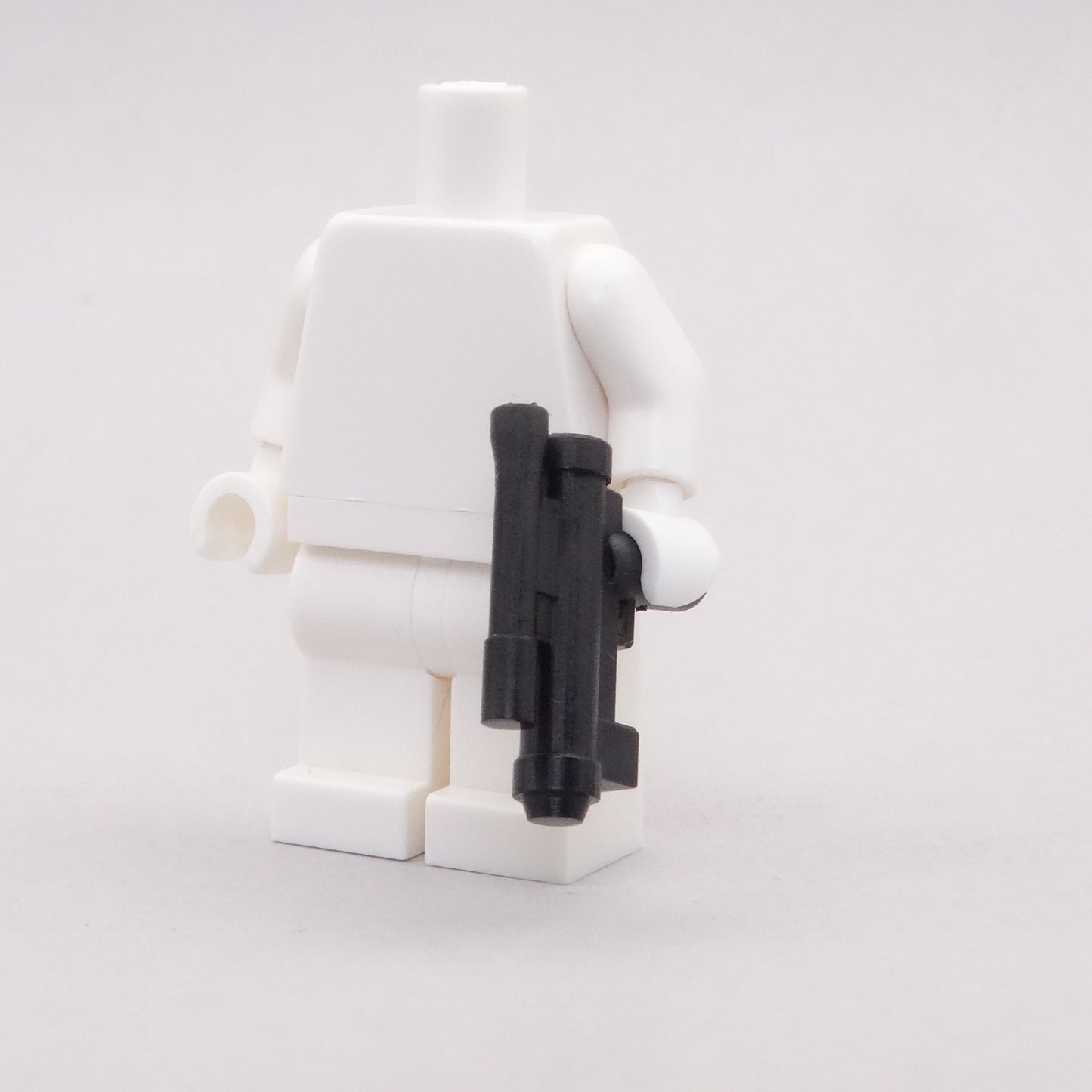 SE-14r blaster rifle