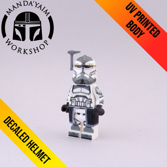 Wolf Brigade Commander figure